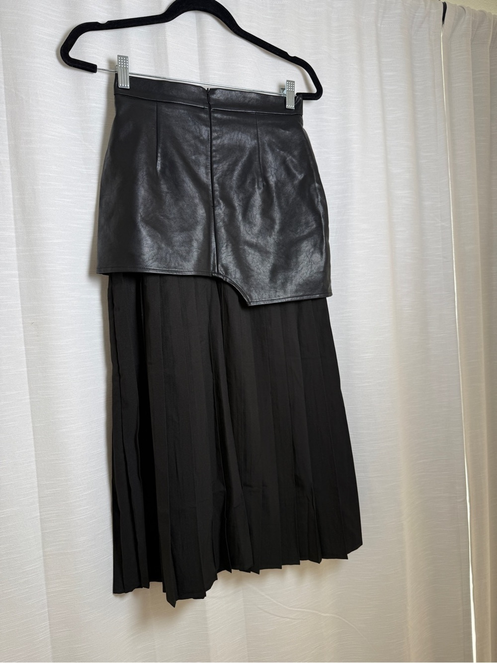 Micas Black Faux Leather Pleated Midi Skirt | Size XS - Picture 11 of 14